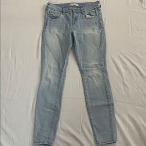 light wash jeans